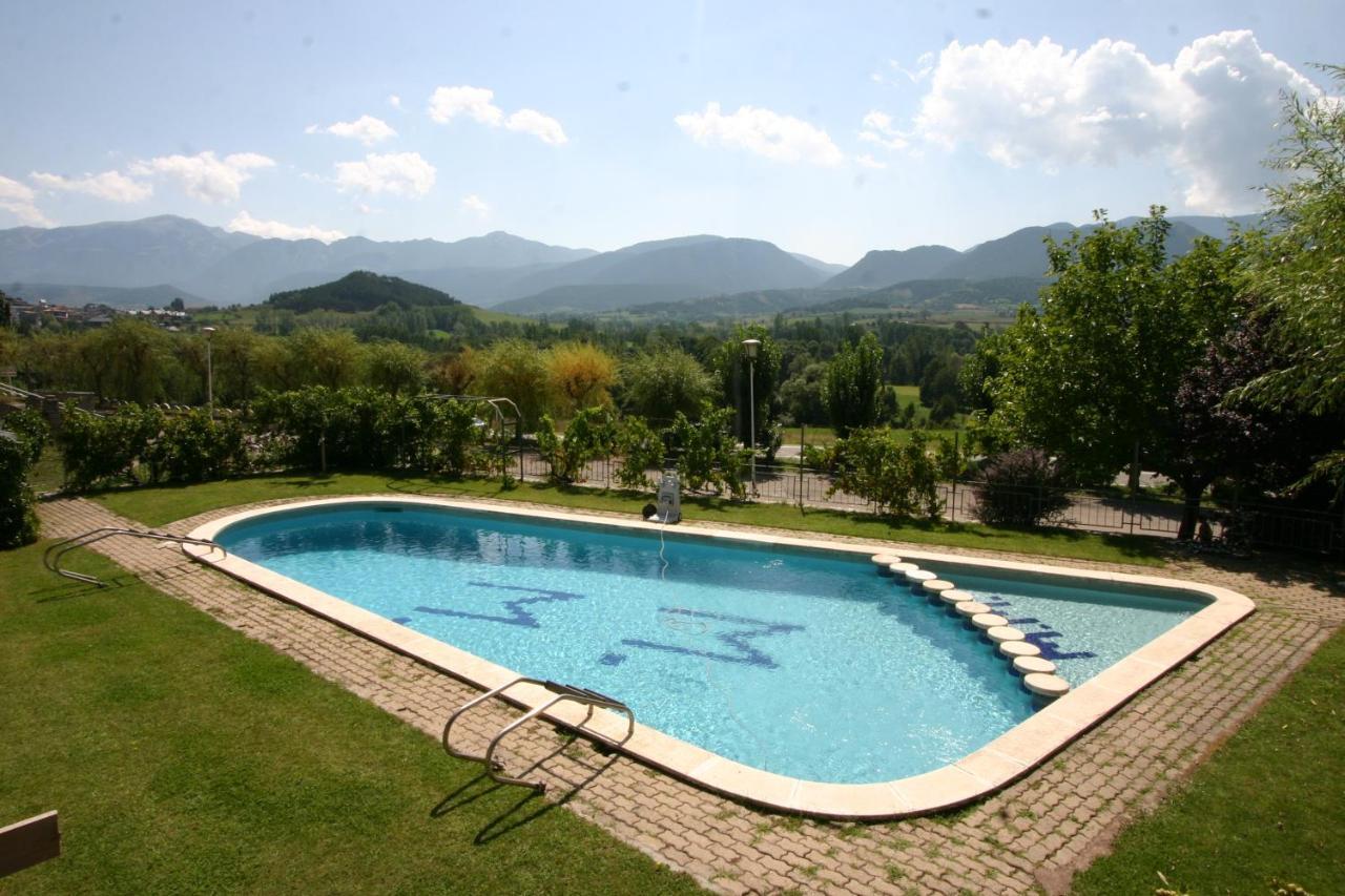 Fonda Matia Hotel Bellver De Cerdanya Exterior photo