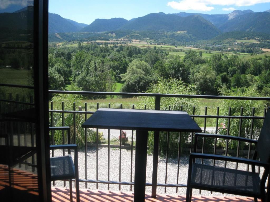 Fonda Matia Hotel Bellver De Cerdanya Room photo